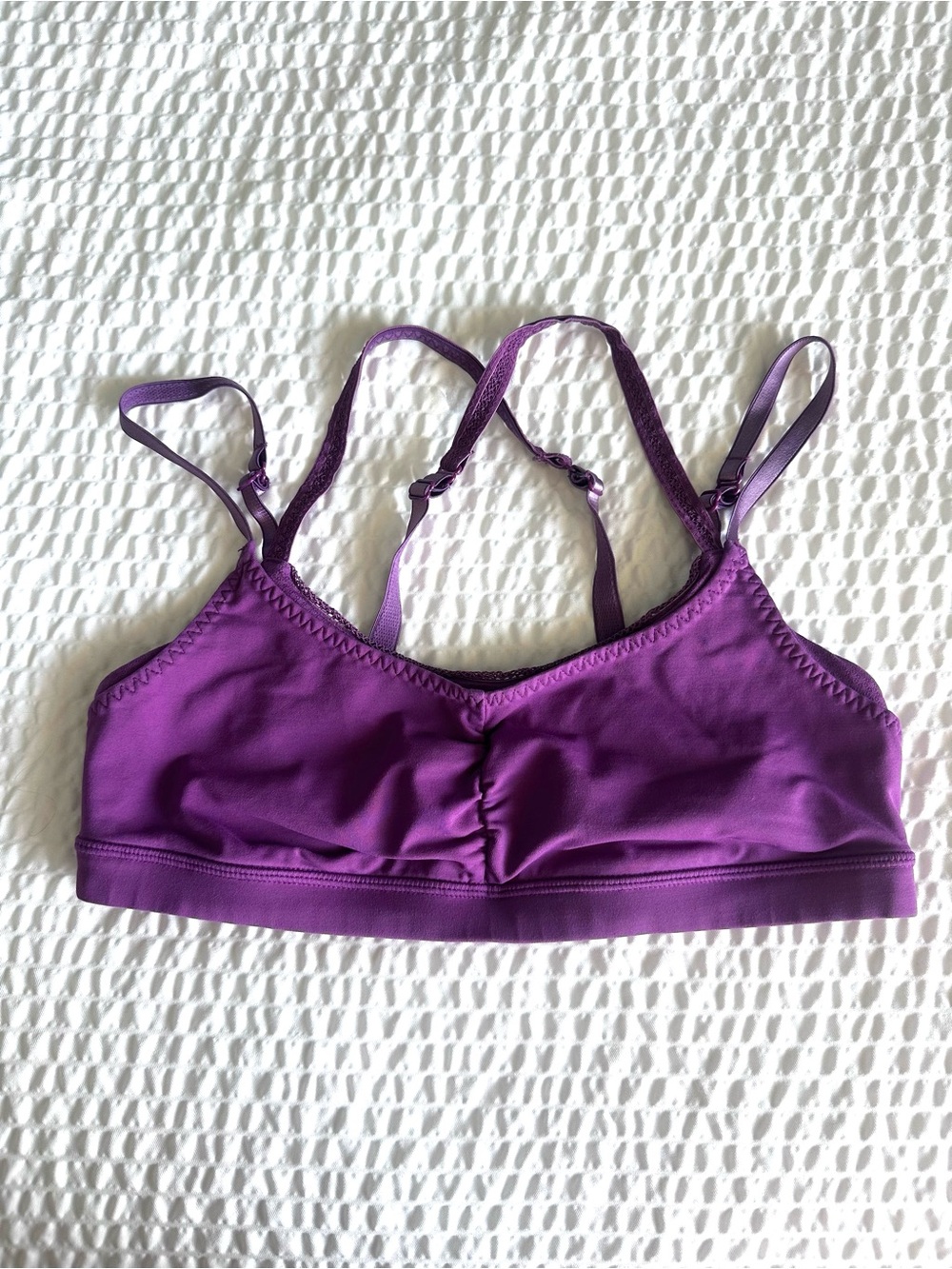 Lululemon Purple Yoga Sports Bra cross back adjustable straps 6